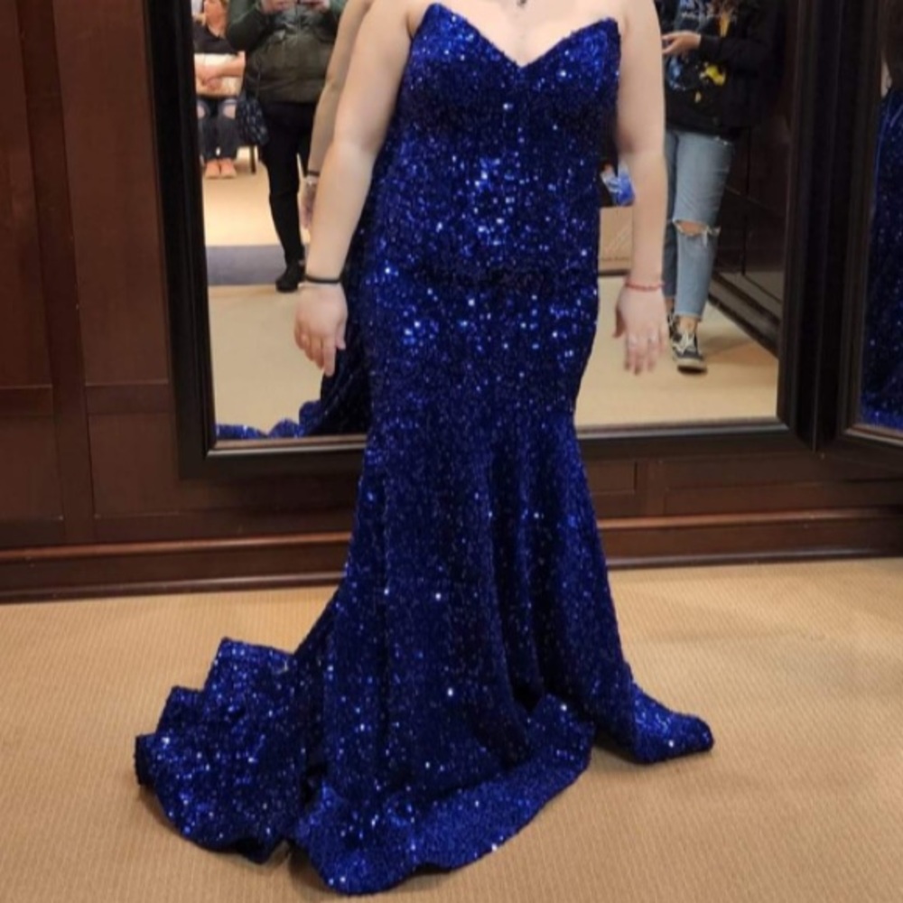 Blue shimmery prom dress